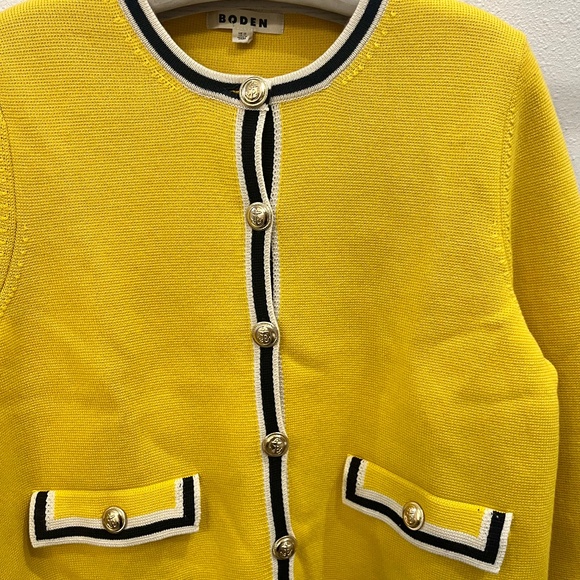 Boden Holly Cropped Knitted Jacket Cardigan Yellow Size 10 Gold Buttons Pockets - Picture 3 of 5